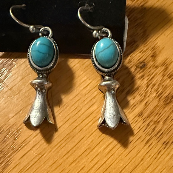 Silver and Turquoise Necklace and Earring Set - Picture 3 of 4